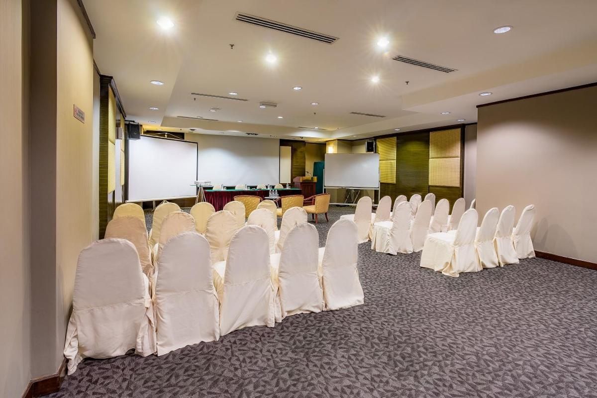 Crystal Crown Hotel Kuala Lumpur Buitenkant foto